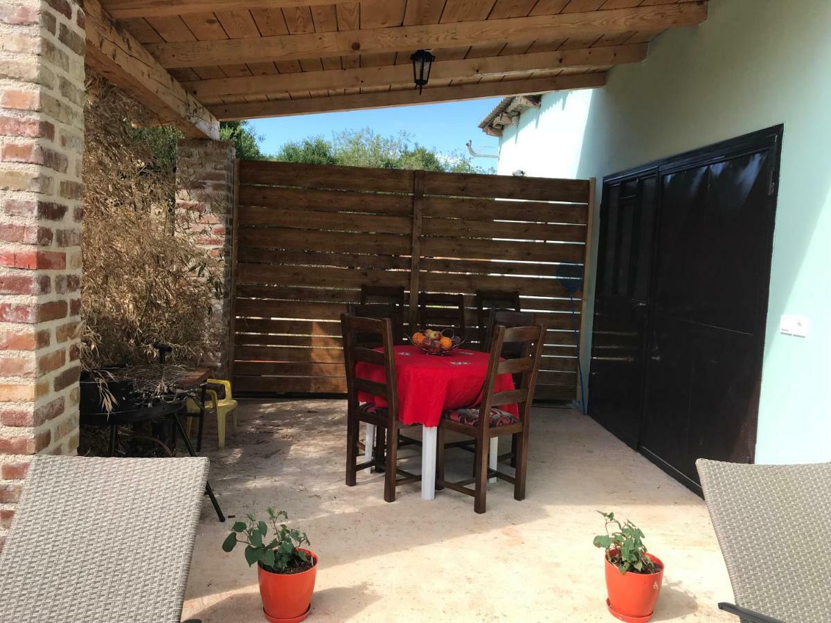 Апартаменти Apartmans Dina And Hana Radeki Polje 50 Loborika Екстер'єр фото